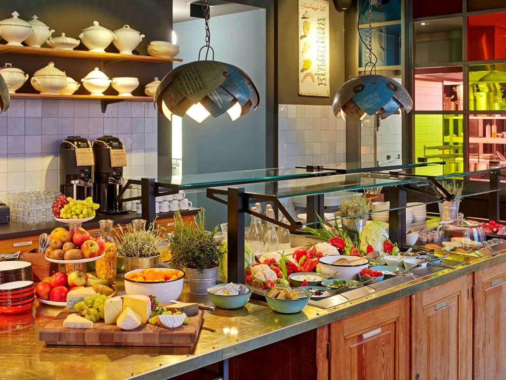 25Hours Hotel Altes Hafenamt Hamburk Restaurace fotografie