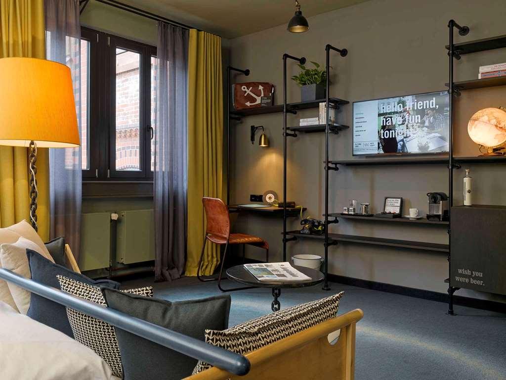 25Hours Hotel Altes Hafenamt Hamburk Pokoj fotografie